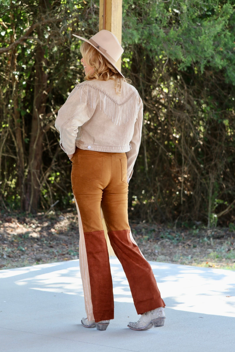 1A16A1E9-5C5E-4CA8-80C0-